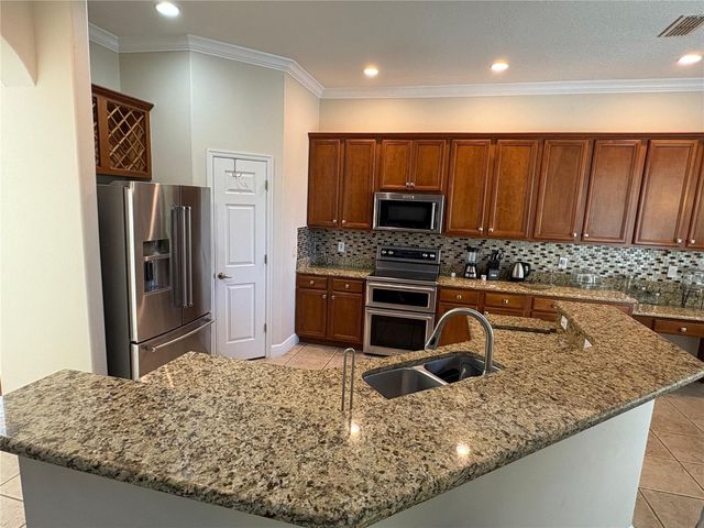 9718 PINEOLA DRIVE, Orlando, FL 32836
