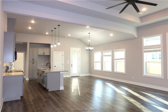 1973 Cambria Drive, Bryan, TX 77807