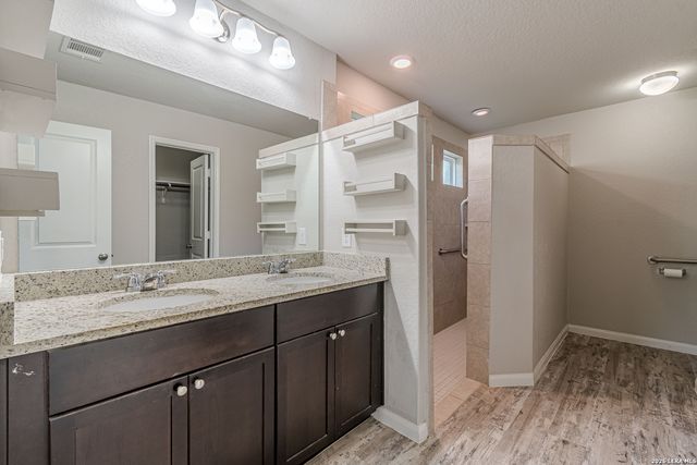 229 Holland Park, Schertz, TX 78108