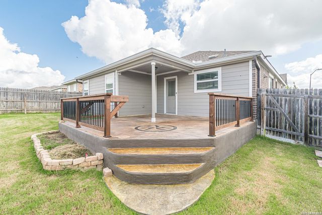 229 Holland Park, Schertz, TX 78108