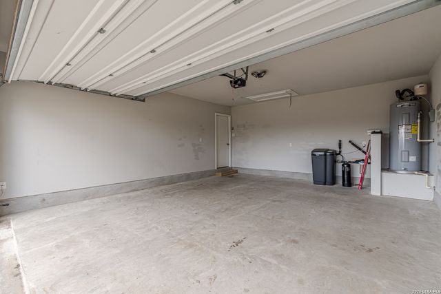 229 Holland Park, Schertz, TX 78108