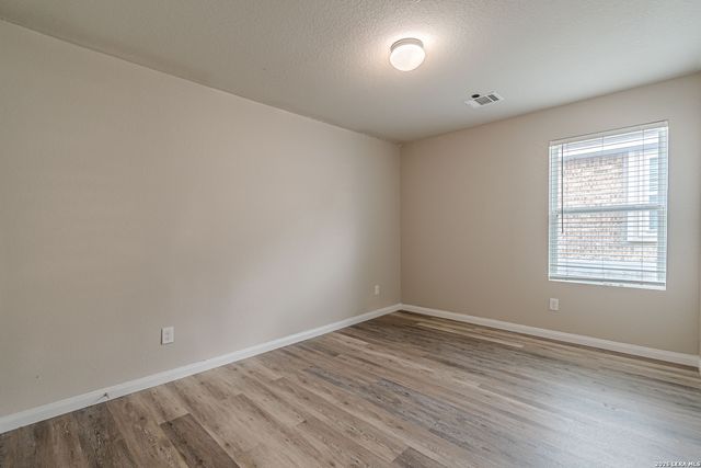 229 Holland Park, Schertz, TX 78108