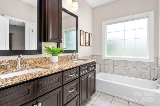 8423 Coachman Lane, Rural Hall, NC 27045