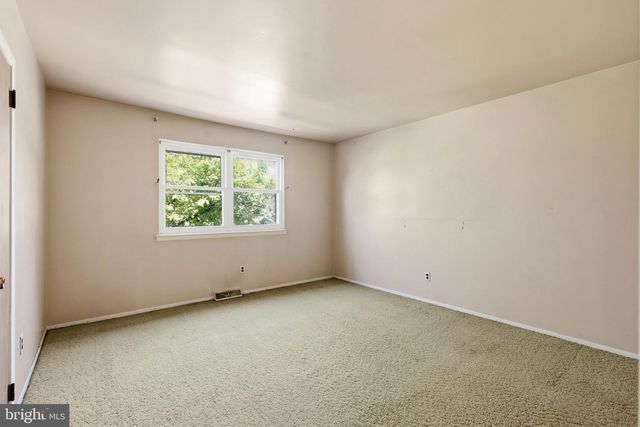 29 COCHISE LN, Royersford, PA 19468