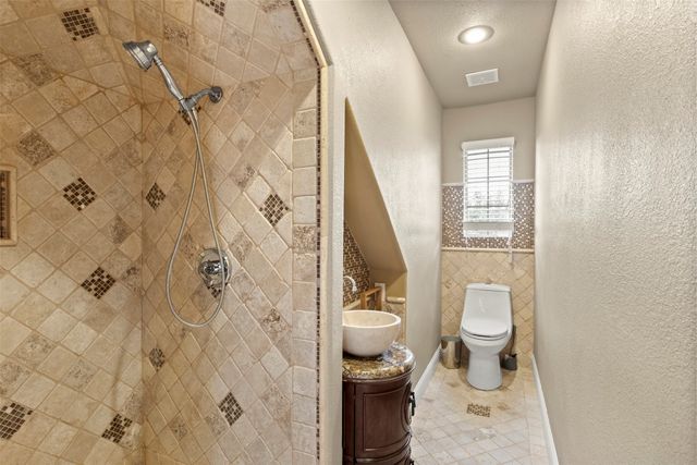 219 Mohundro Road, Ferris, TX 75125