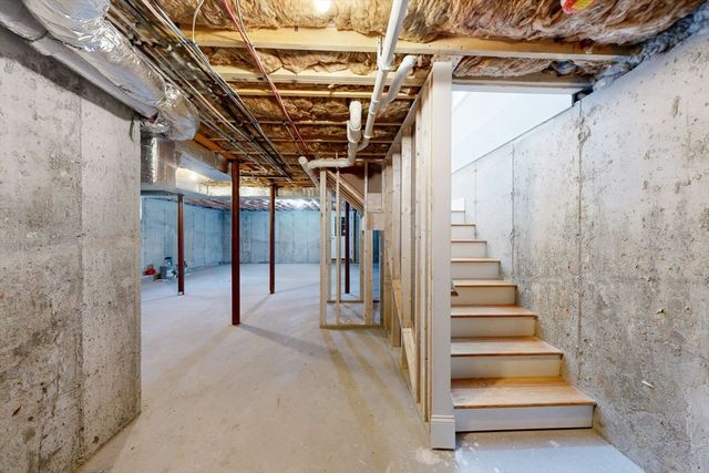 38 Twilight Path, Weymouth, MA 02189