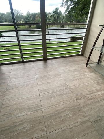 3499 Oaks Way 304, Pompano Beach, FL 33069