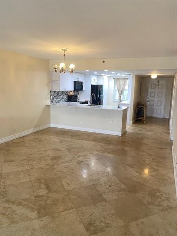 3499 Oaks Way 304, Pompano Beach, FL 33069