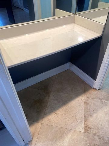 3499 Oaks Way 304, Pompano Beach, FL 33069