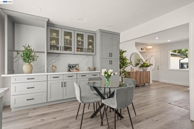 6242 Montcalm Ave, Newark, CA 94560