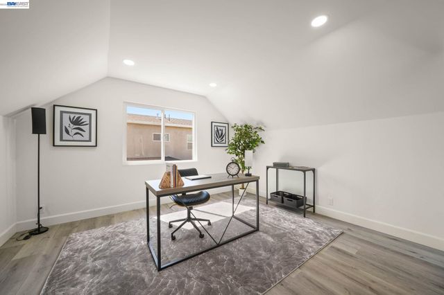 6242 Montcalm Ave, Newark, CA 94560