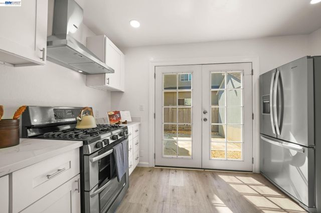 6242 Montcalm Ave, Newark, CA 94560