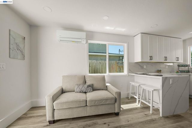 6242 Montcalm Ave, Newark, CA 94560