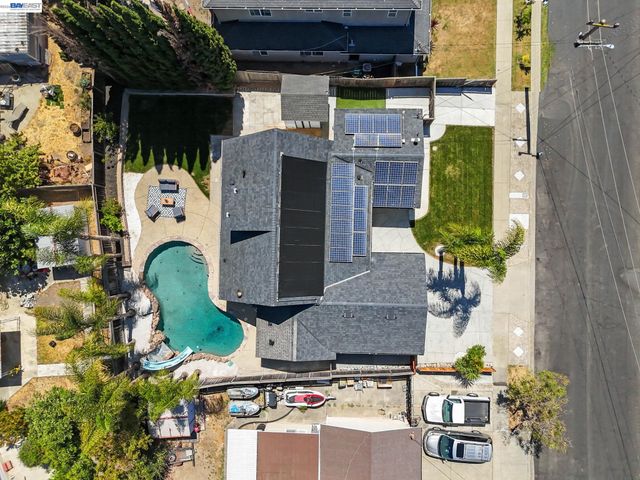 6242 Montcalm Ave, Newark, CA 94560