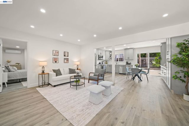 6242 Montcalm Ave, Newark, CA 94560