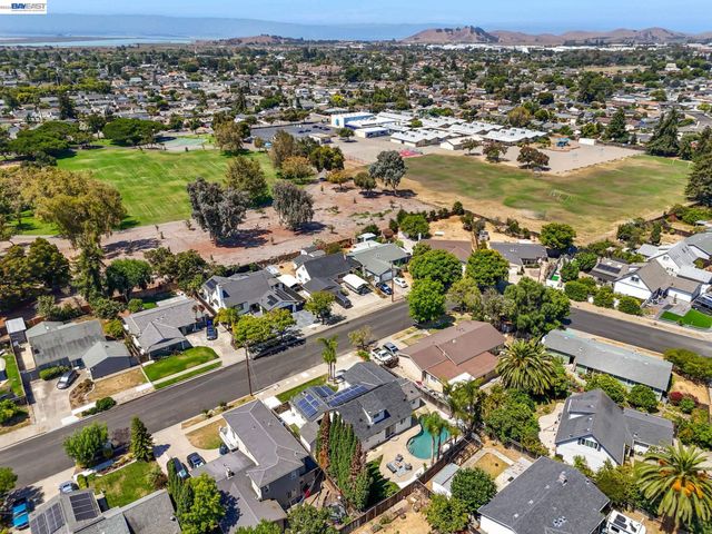 6242 Montcalm Ave, Newark, CA 94560