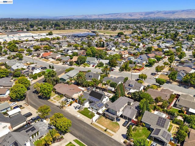 6242 Montcalm Ave, Newark, CA 94560