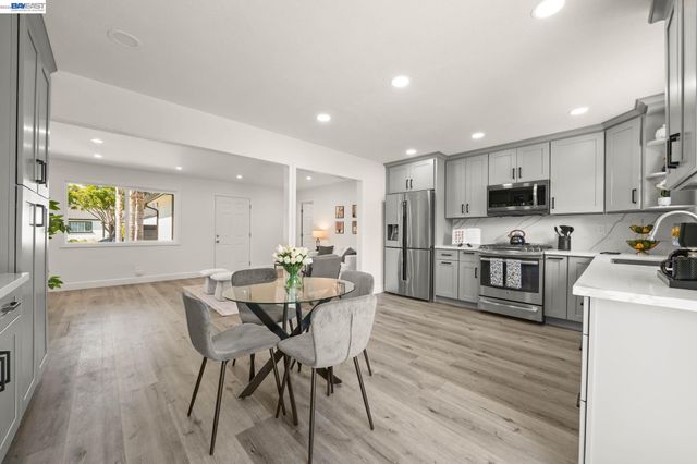 6242 Montcalm Ave, Newark, CA 94560