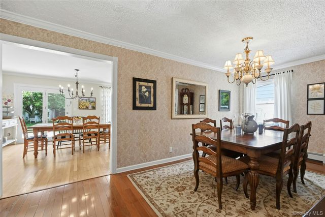 4 Bacon Lane, Babylon, NY 11702