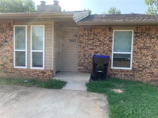 901 Acacia Street 903, Noble, OK 73068