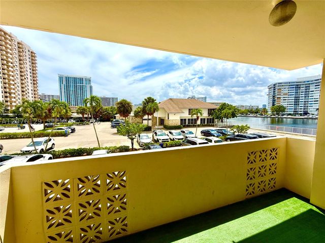 1833 S Ocean Dr 210, Hallandale Beach, FL 33009