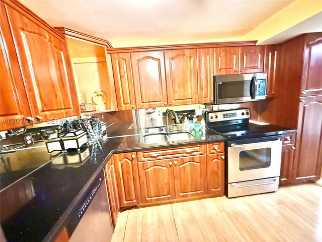 1833 S Ocean Dr 210, Hallandale Beach, FL 33009
