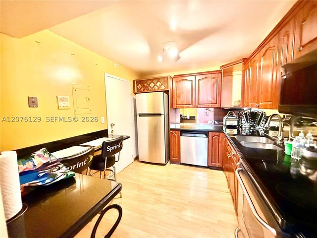1833 S Ocean Dr 210, Hallandale Beach, FL 33009