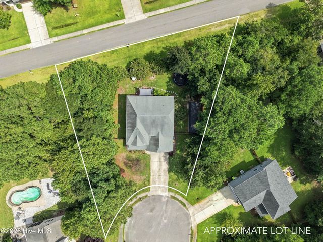 111 Mason Court, Hampstead, NC 28443