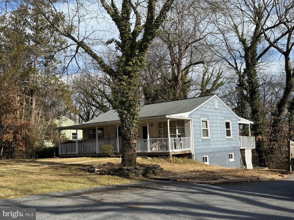 9539 LINVILLE AVE, Laurel, MD 20723