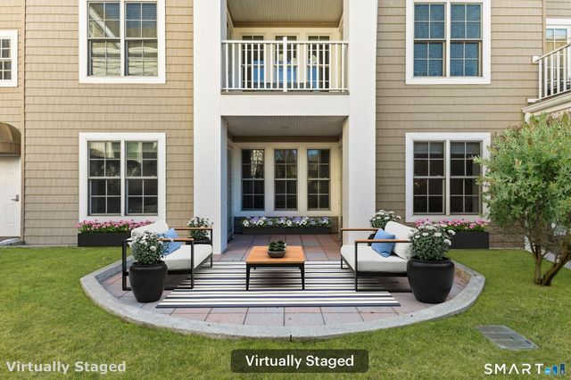 77 Havemeyer Lane 301, Stamford, CT 06902