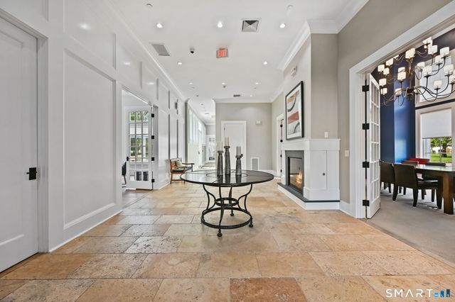 77 Havemeyer Lane 301, Stamford, CT 06902