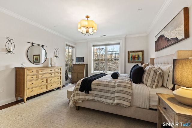 77 Havemeyer Lane 301, Stamford, CT 06902