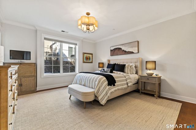 77 Havemeyer Lane 301, Stamford, CT 06902