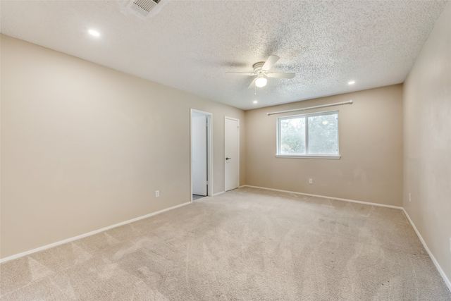 512 W Oakdale Road, Irving, TX 75060