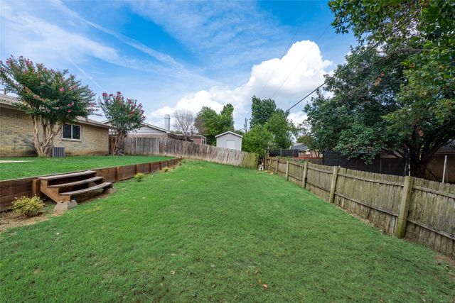 512 W Oakdale Road, Irving, TX 75060