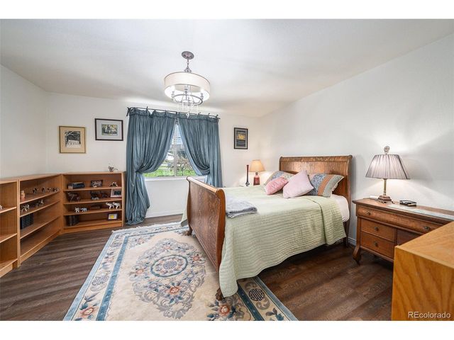 865 Widgeon Cir, Longmont, CO 80503