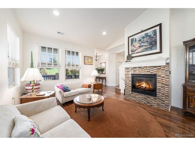 865 Widgeon Cir, Longmont, CO 80503