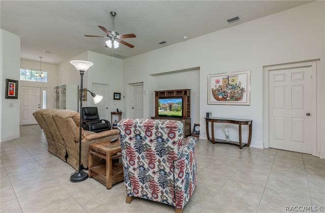 1557 W Caroline Path, Lecanto, FL 34461