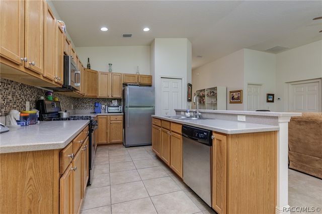 1557 W Caroline Path, Lecanto, FL 34461