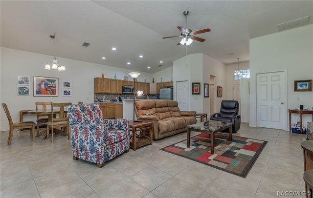 1557 W Caroline Path, Lecanto, FL 34461