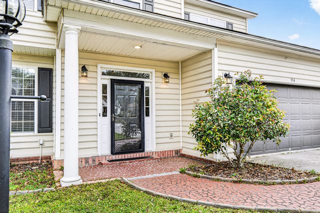 334 Camelot Drive, Goose Creek, SC 29445