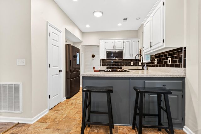 334 Camelot Drive, Goose Creek, SC 29445