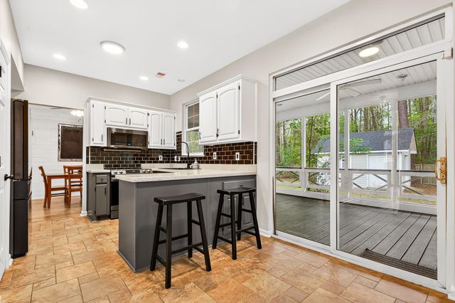 334 Camelot Drive, Goose Creek, SC 29445