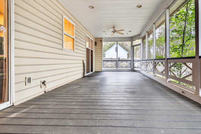 334 Camelot Drive, Goose Creek, SC 29445