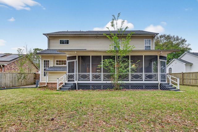 334 Camelot Drive, Goose Creek, SC 29445