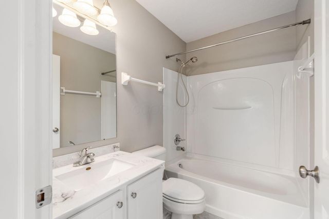 5267 Cross River Falls Boulevard, 38, Dublin, OH 43016