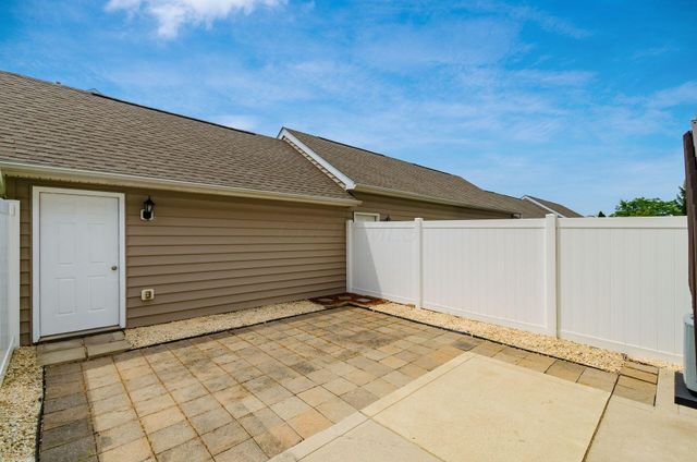 5267 Cross River Falls Boulevard, 38, Dublin, OH 43016