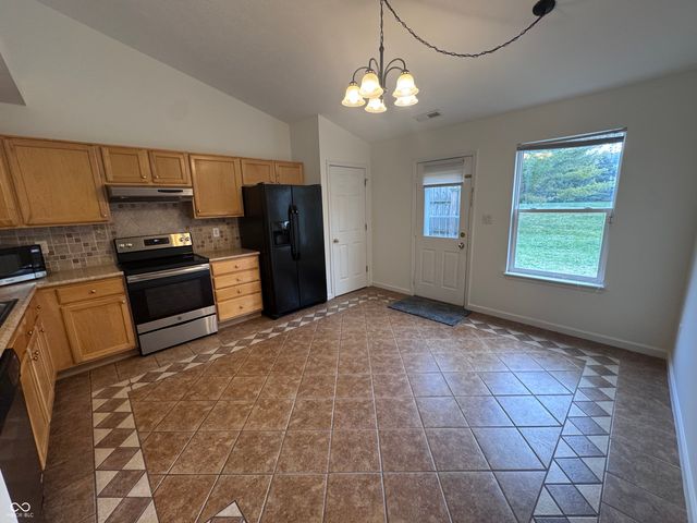 12233 Driftstone Drive, Fishers, IN 46037