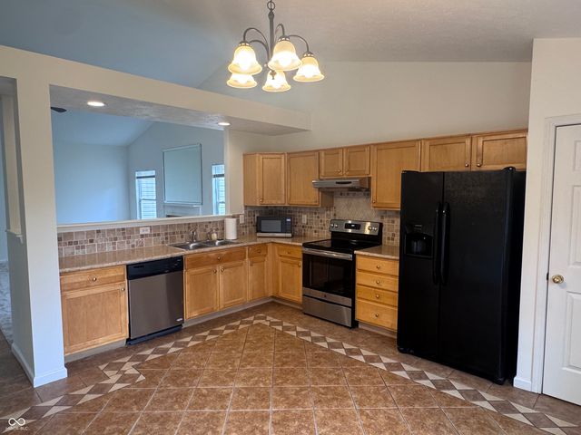 12233 Driftstone Drive, Fishers, IN 46037