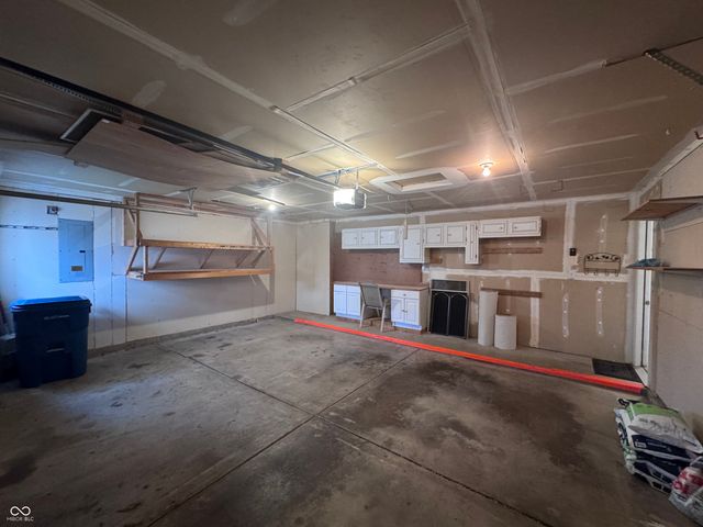 12233 Driftstone Drive, Fishers, IN 46037